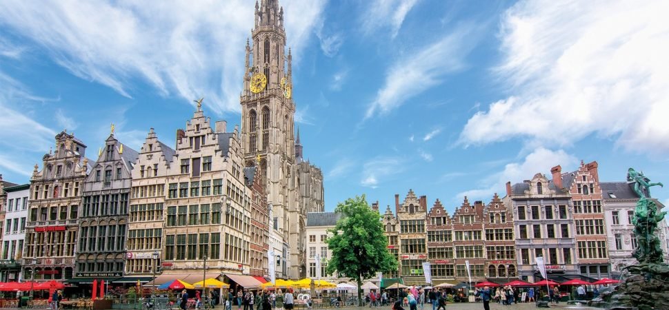 "Antwerp Art and Culture Group Transport"