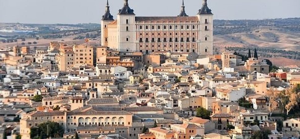 Madrid to Toledo and Segovia group tour