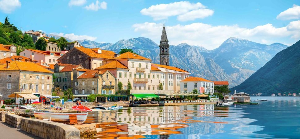 "Balkan Peninsula multi-country coach trip"