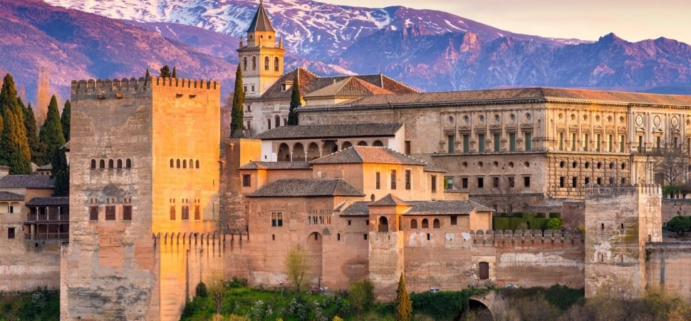 "Cultural Group Transport Granada"