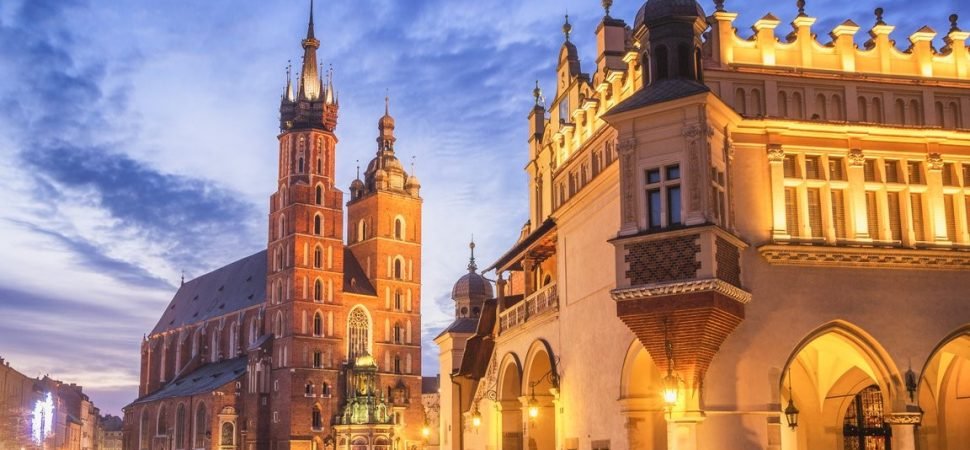 Group transport Berlin to Krakow