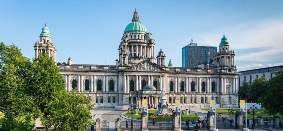 Luxury Coach Tours to Giant’s Causeway