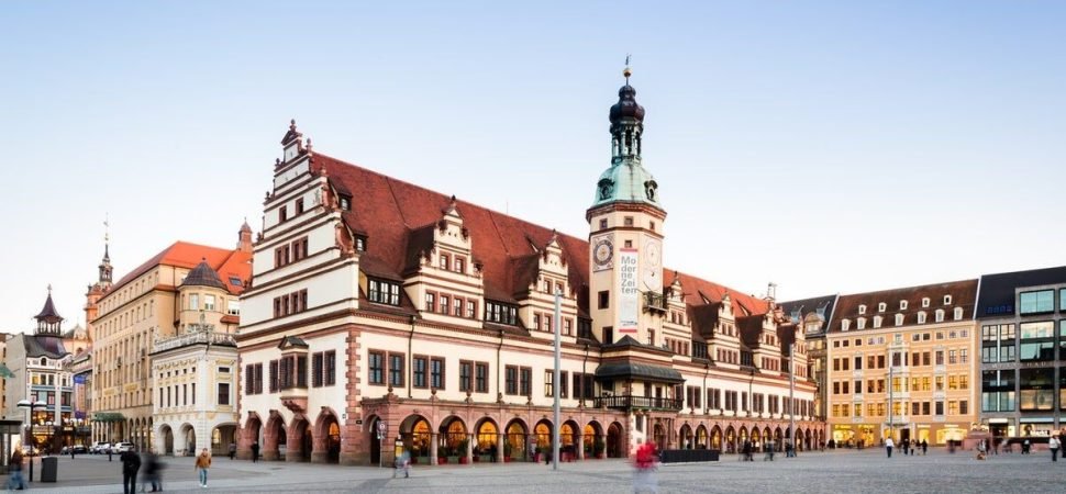 Group transportation Leipzig cultural trips
