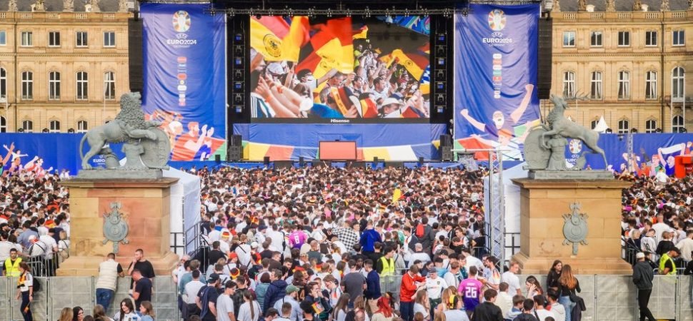 Stuttgart airport transfers for groups