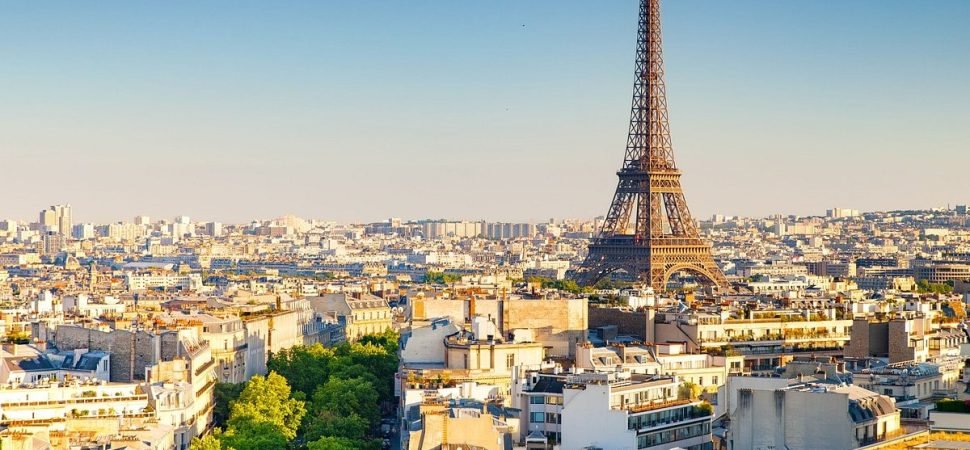 "Coach Transfers for Groups Paris to Amsterdam"