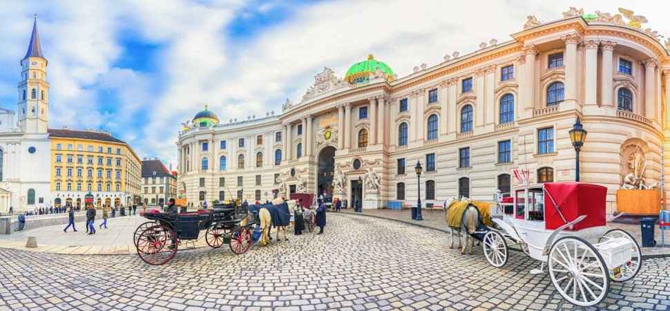 Long Distance Coach Service Vienna to Budapest