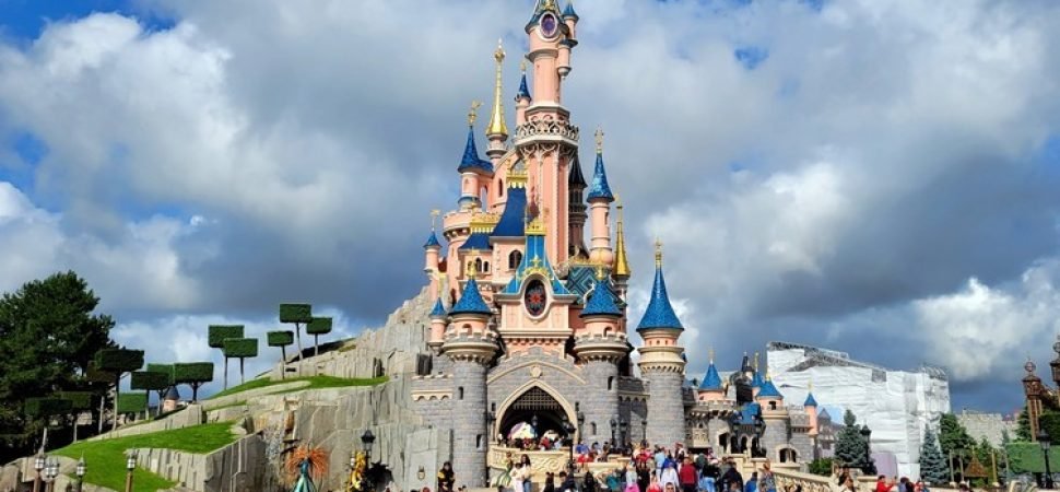 Disneyland Paris Shuttle from Central Paris