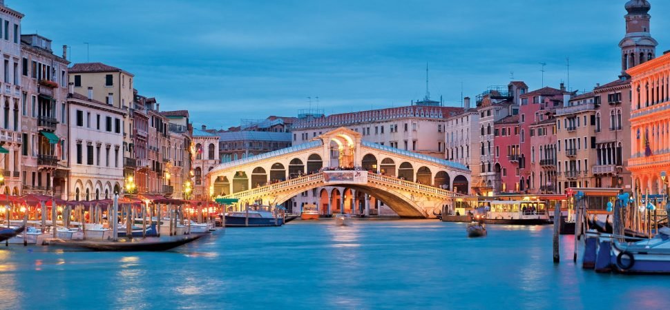 Luxury Tour Bus Hire for Celebrities in Europe