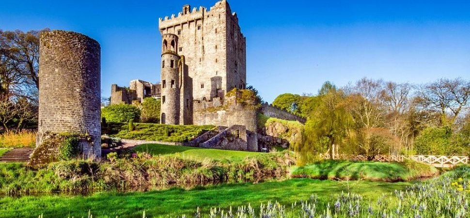 Scenic coach tours from Cork to West Cork