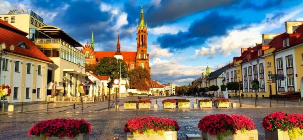 Cultural Coach Hire for Eastern Poland Cities