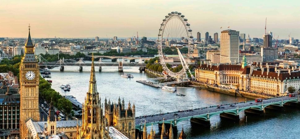 London to Paris Coach with Eurotunnel Crossing