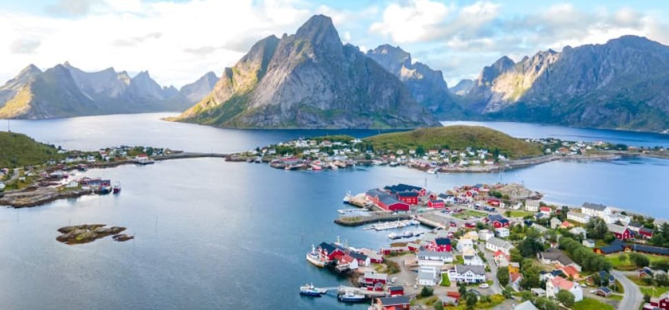 Ferry-Linked Coach Hire to Lofoten Archipelago