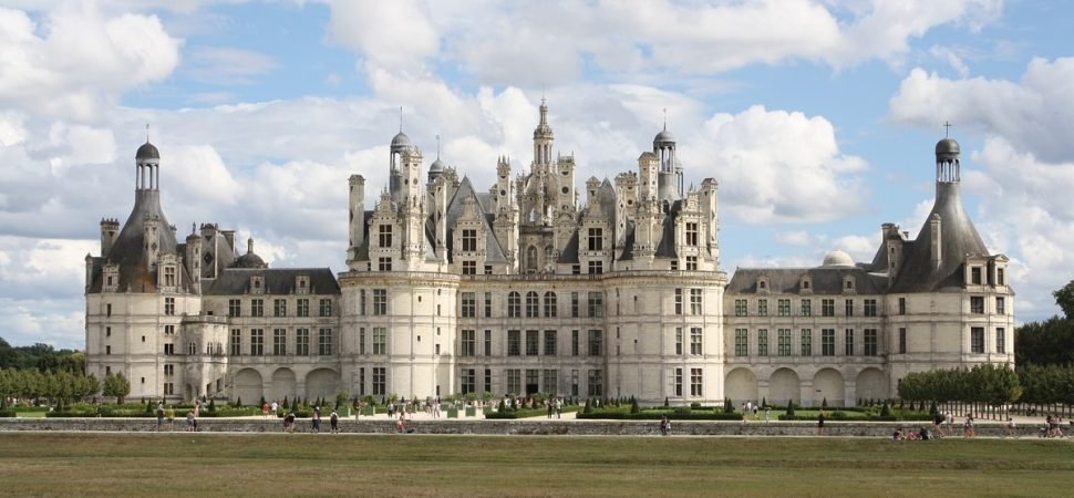 Luxury Coach Tour to Château de Chambord
