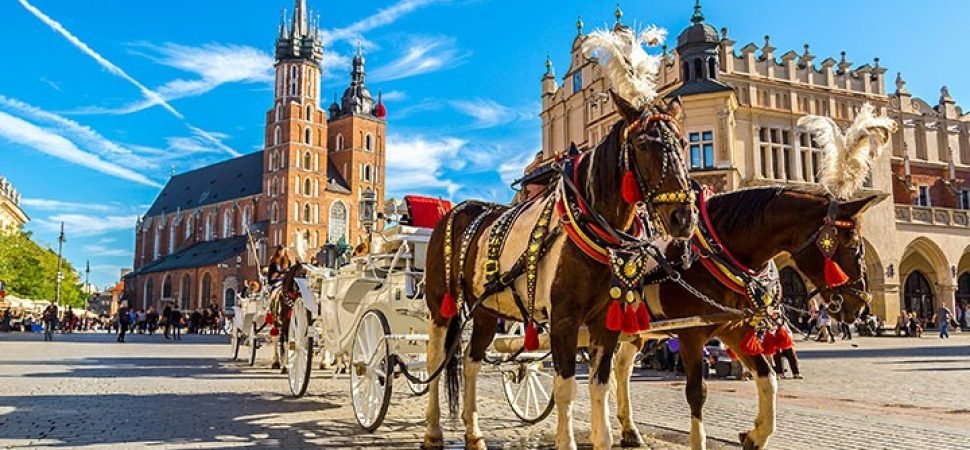 "European Royal Sites Coach Travel"