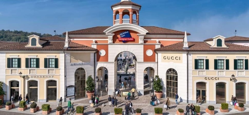 Serravalle Outlet Day Trip Coach Service