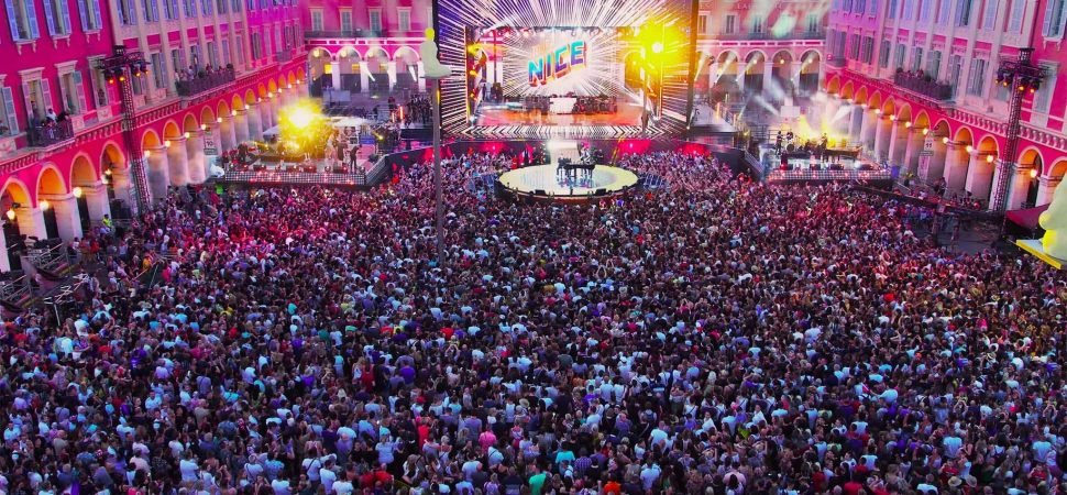 Festival Coach Hire France – Fête de la Musique