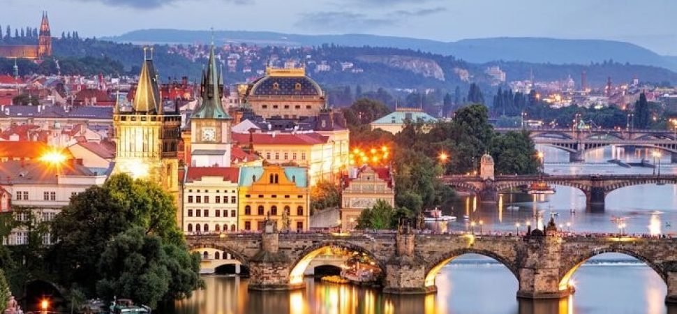 "Multi-Country Coach Tour Europe 15 Days"