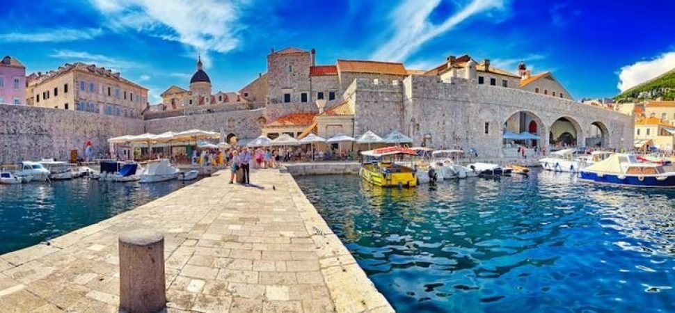 Cross-Border Coach Dubrovnik to Montenegro