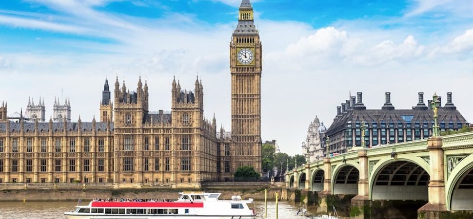 Affordable Heathrow to London coach service