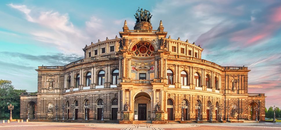 Educational group coach hire Dresden