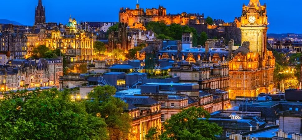 Travel to Fringe Festival with group