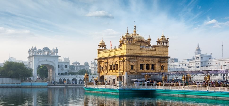 Luxury Bus Hire for Sikh Heritage Tours