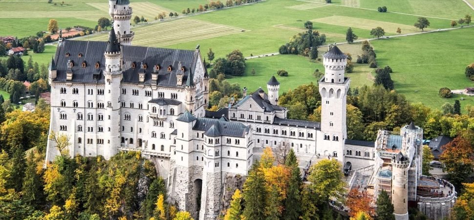 Tyrolean folk village group transport