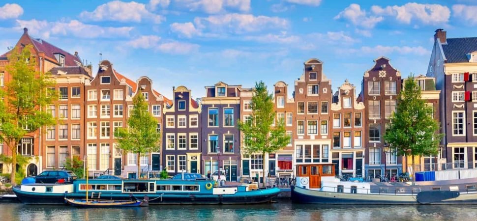 Amsterdam King's Day charter service
