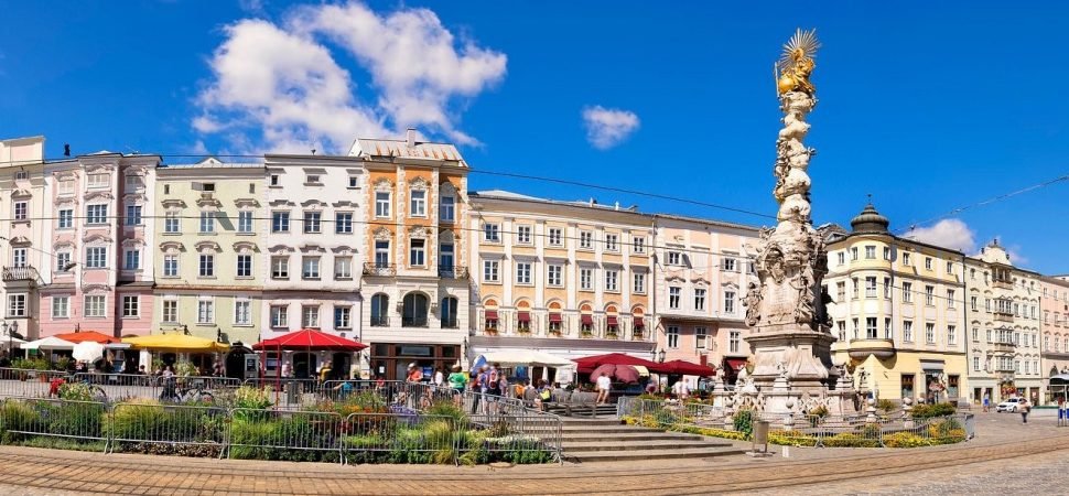 Danube River Coach Services Linz